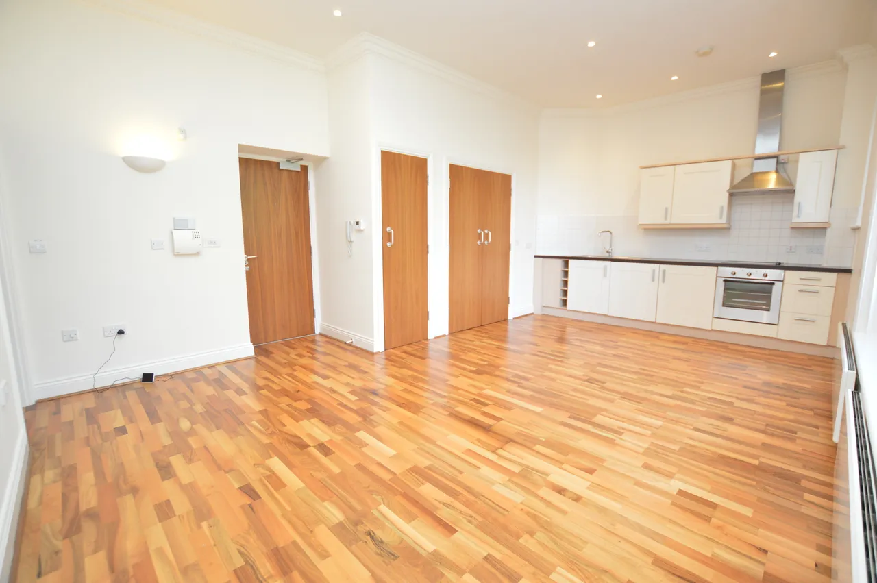 Queens Tower, 84 Park Grange Road, Nr City Centre, S2 3RW, photo 5