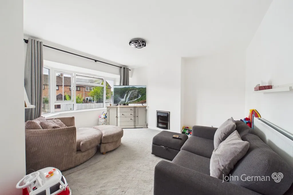 St. James Road, Barton-under-Needwood, photo 2