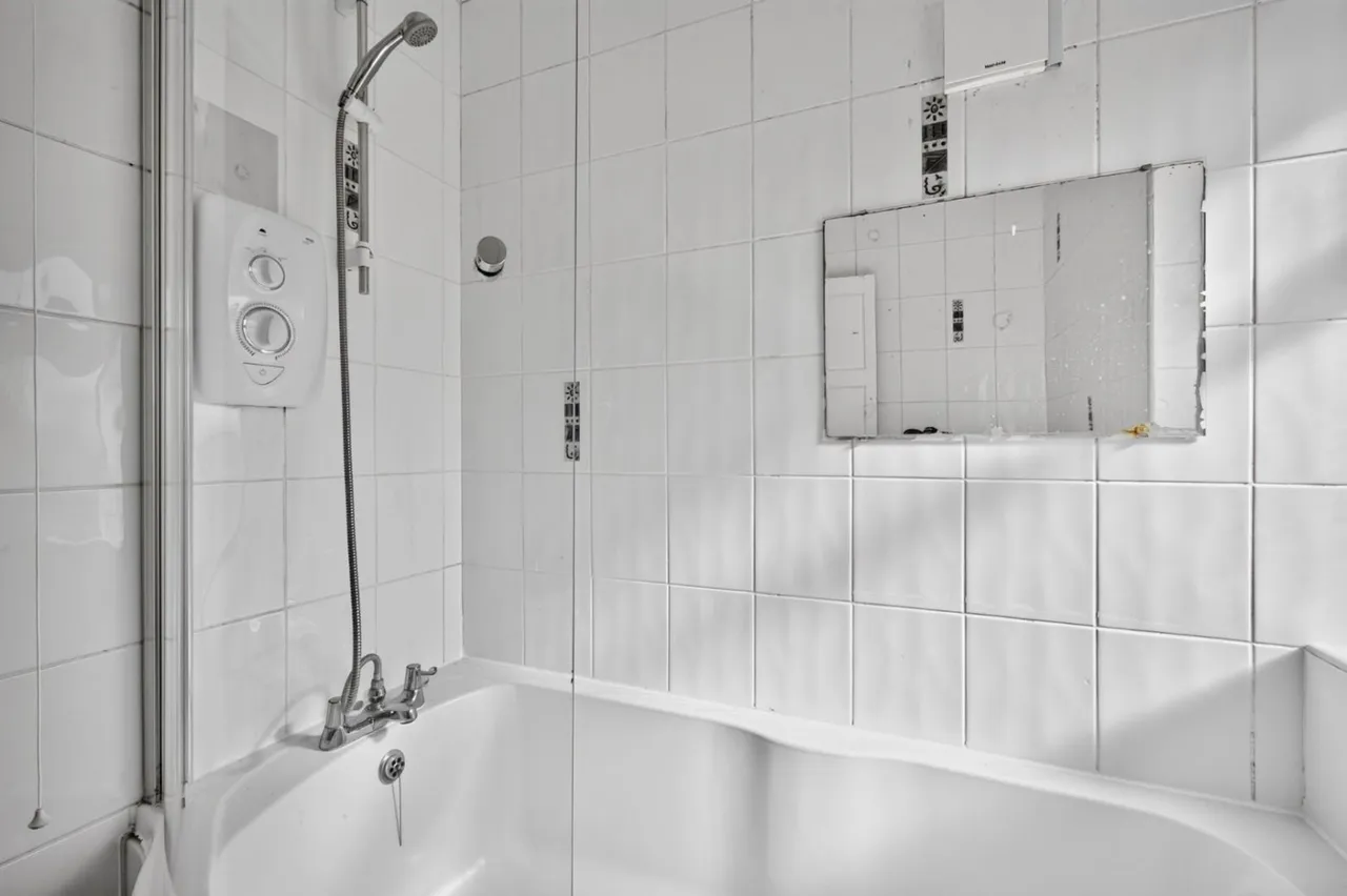 Grove Road, Horsforth, LS18, photo 15