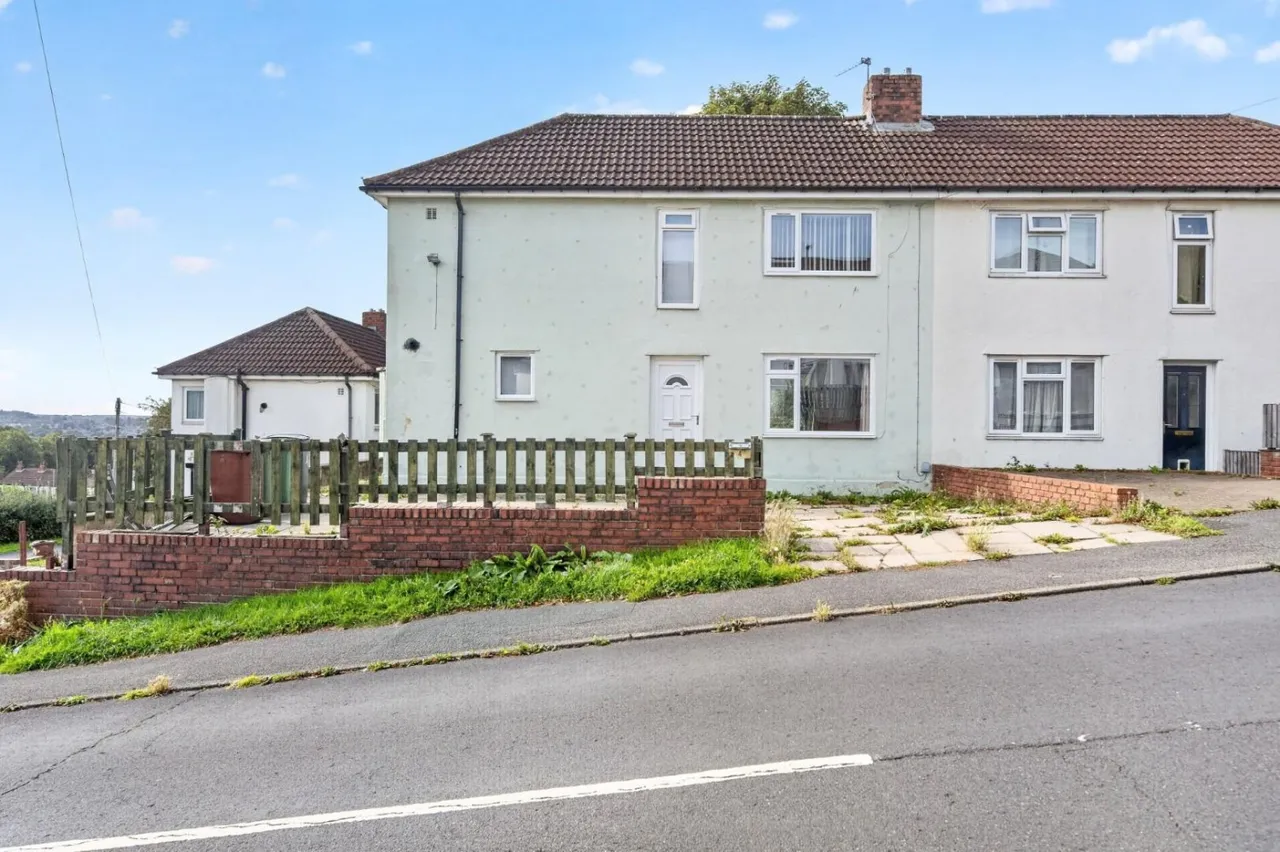 3 bed house for sale, Grove Road, Horsforth, LS18