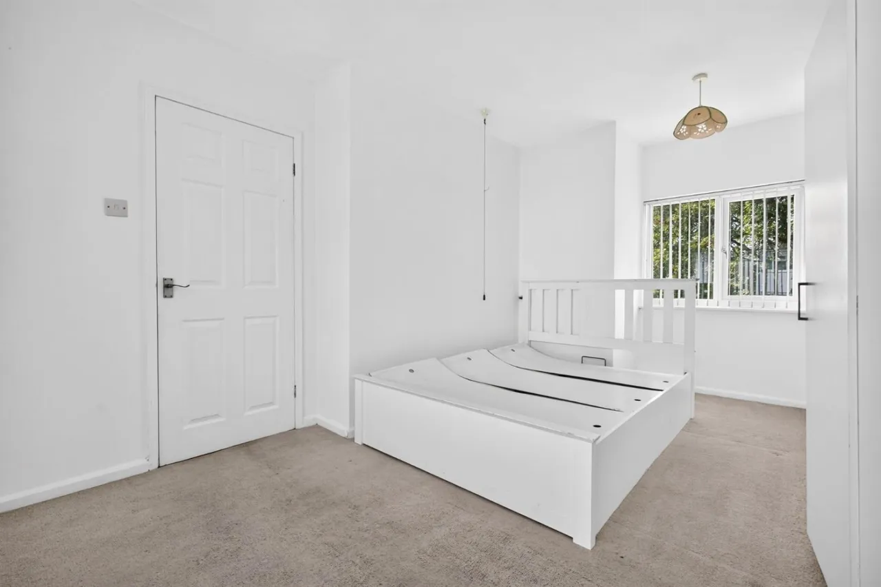 Grove Road, Horsforth, LS18, photo 9