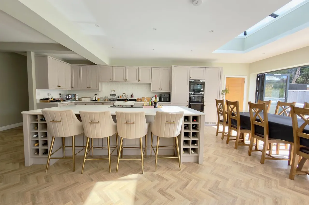 Keith Road, BH3, photo 14