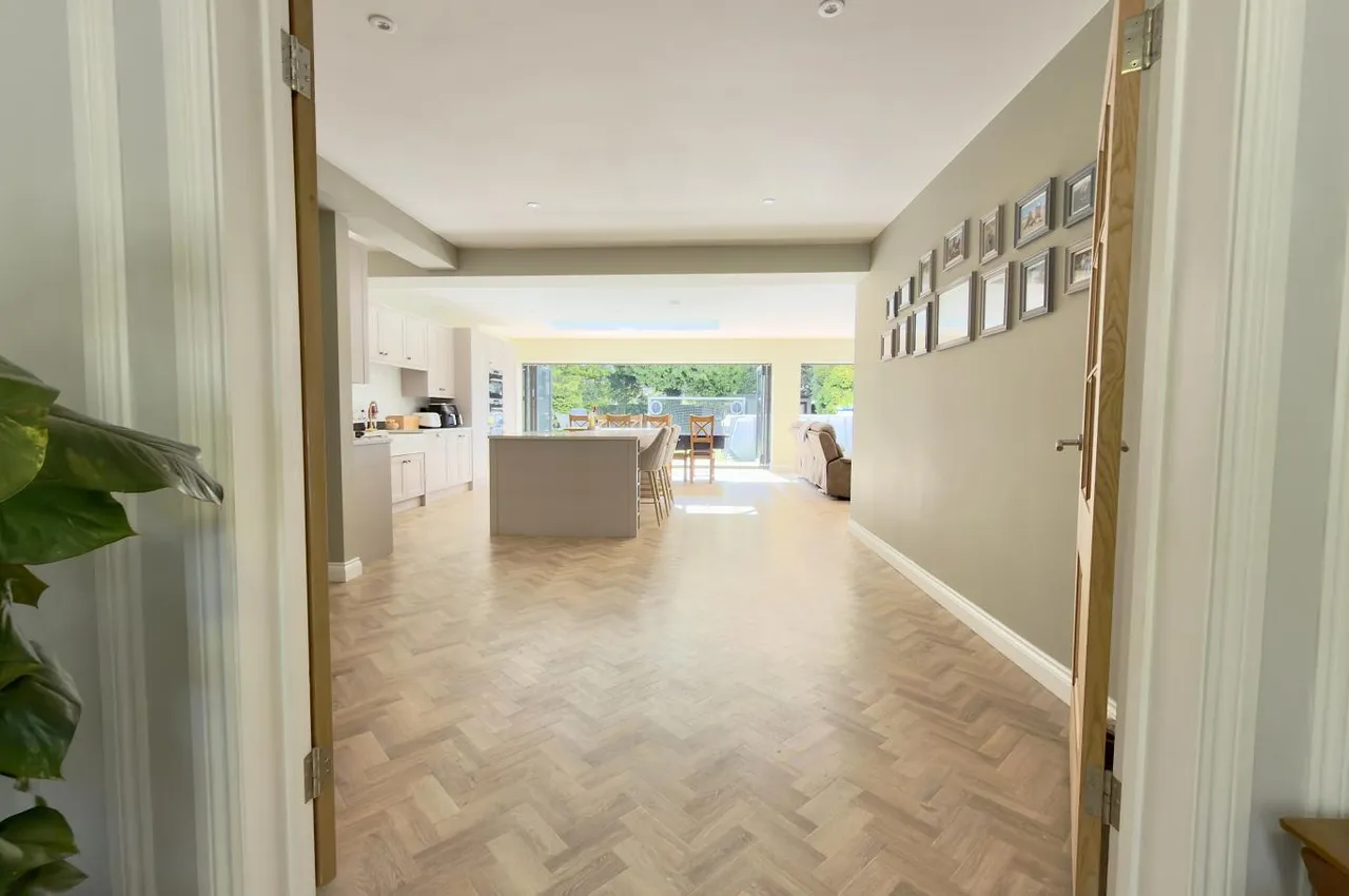 Keith Road, BH3, photo 6