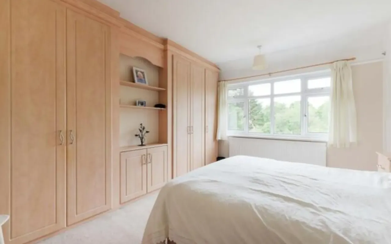 Pams Way, Epsom, KT19, photo 9