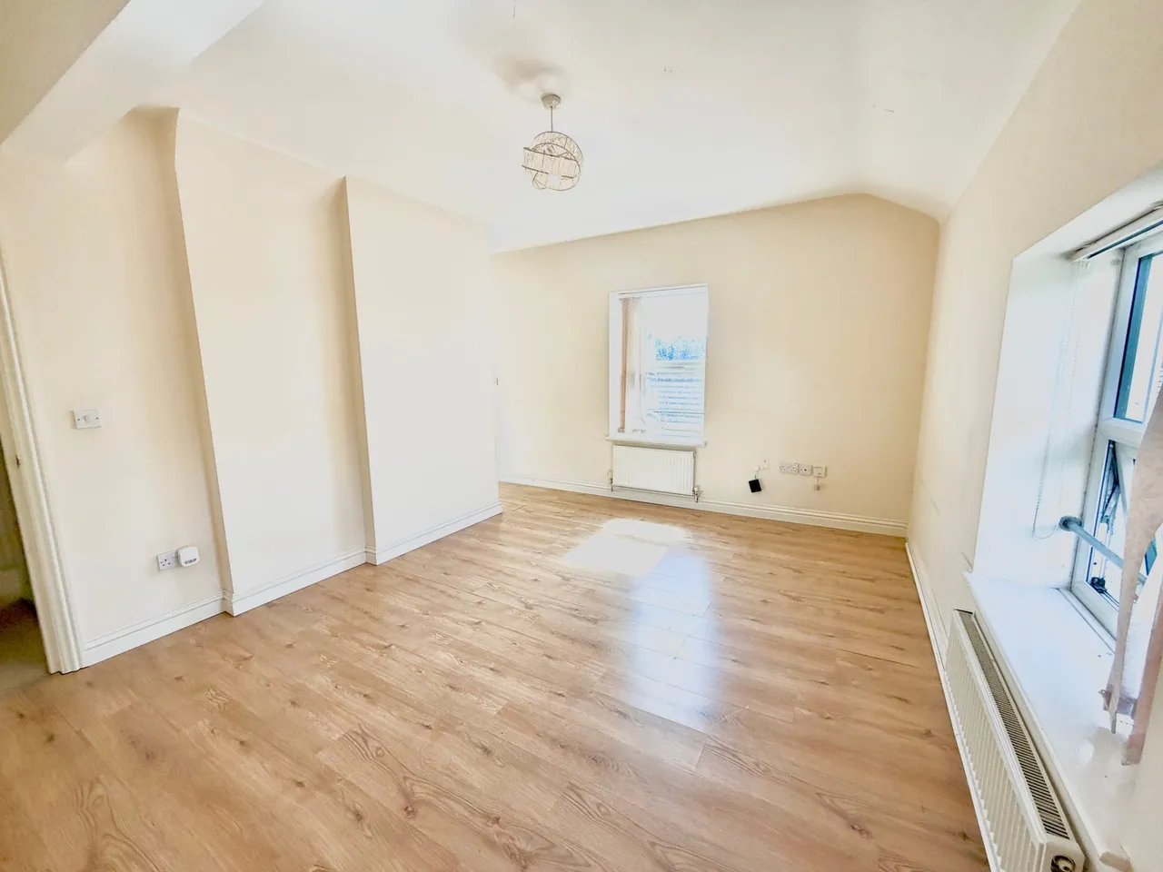 Flat 5, The Old County Arms, Milton Keynes, 189 Newport Road, MK13 0AL, photo 4