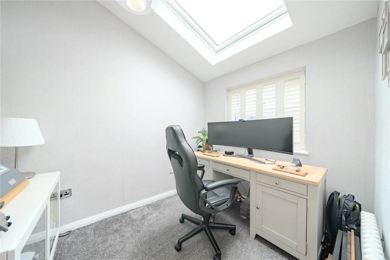Carr Road, Calverley, LS28, photo 18