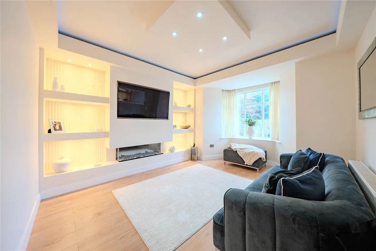 Carr Road, Calverley, LS28, photo 2
