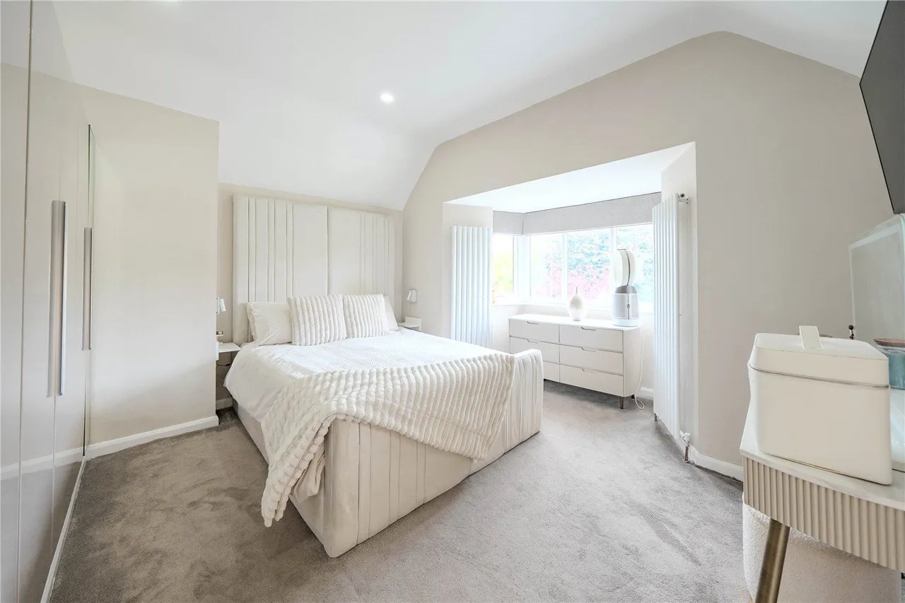Carr Road, Calverley, LS28, photo 8