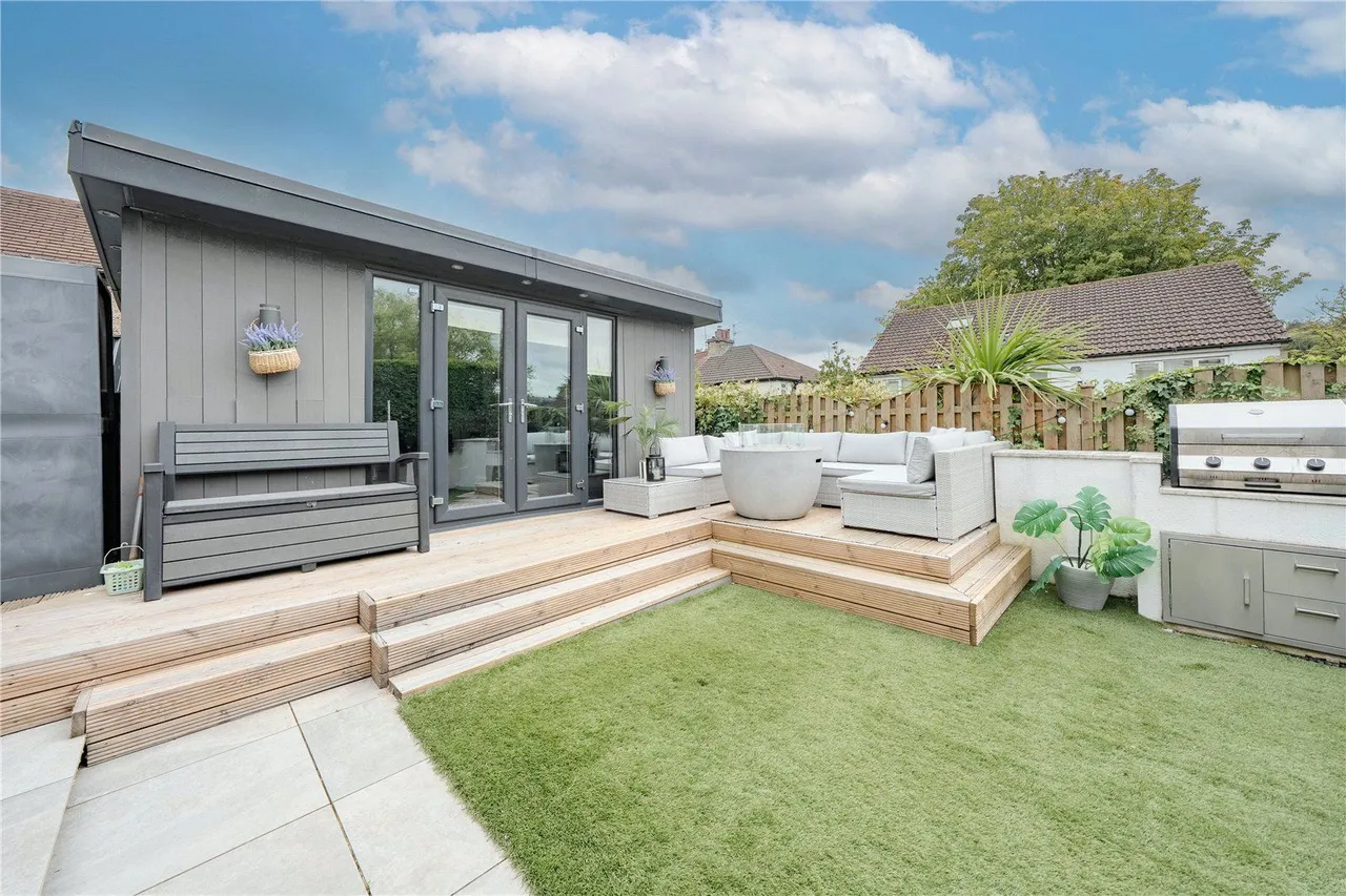Carr Road, Calverley, LS28, photo 30