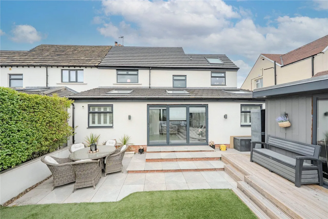 Carr Road, Calverley, LS28, photo 12