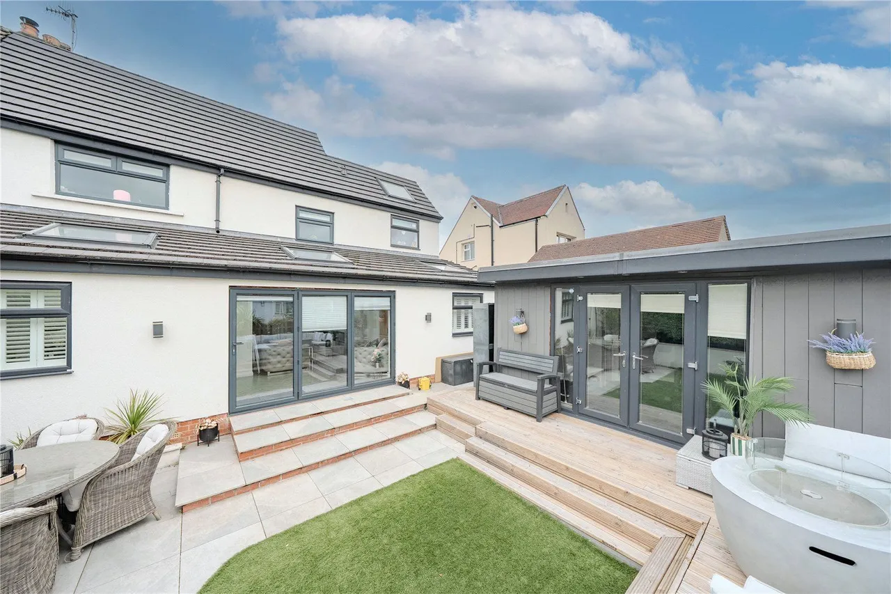 Carr Road, Calverley, LS28, photo 31