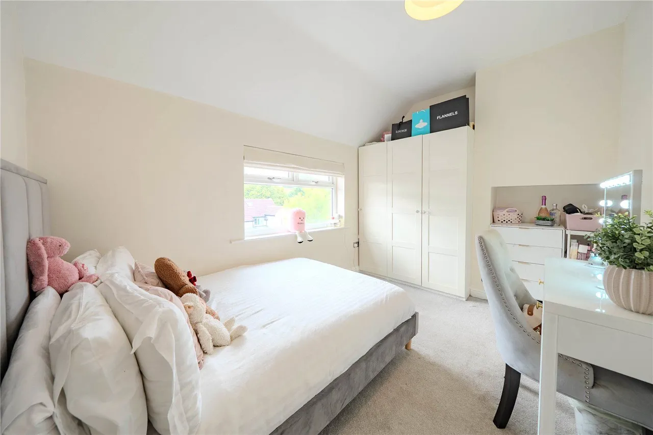 Carr Road, Calverley, LS28, photo 24