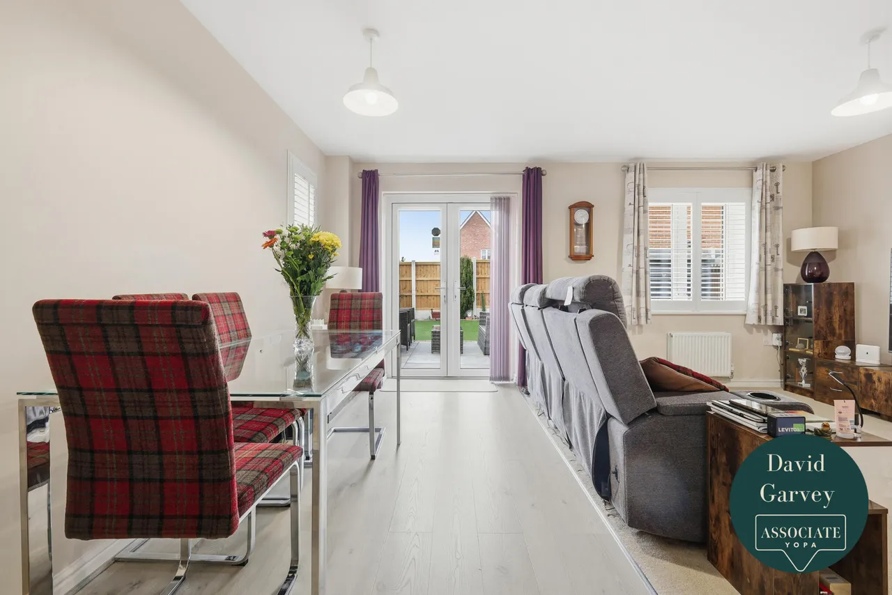 Leaf Hill Drive, Romford, RM3, photo 3