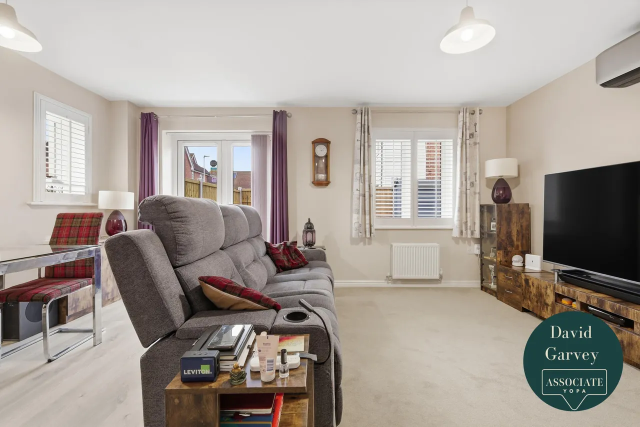 Leaf Hill Drive, Romford, RM3, photo 16