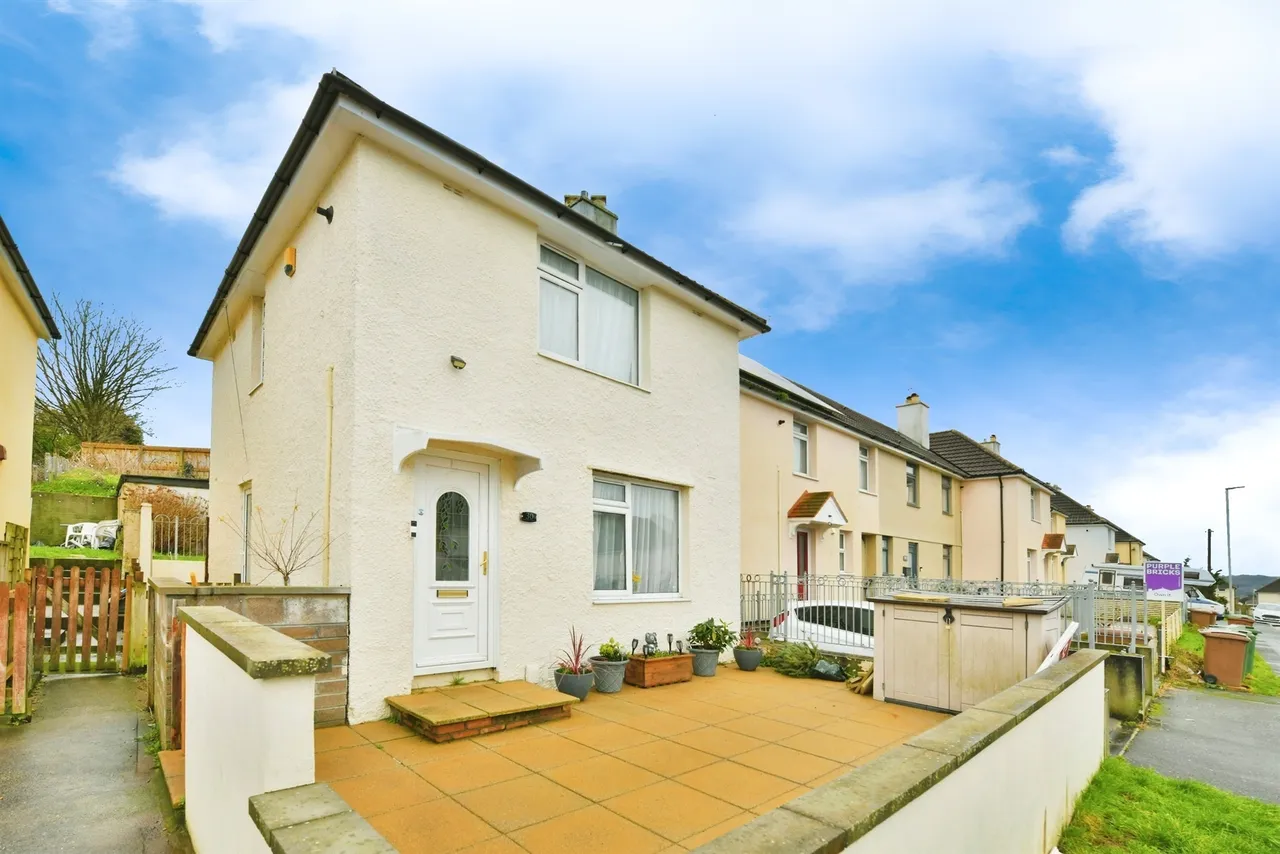 3 bed house for sale — Holmes Avenue, Plymouth