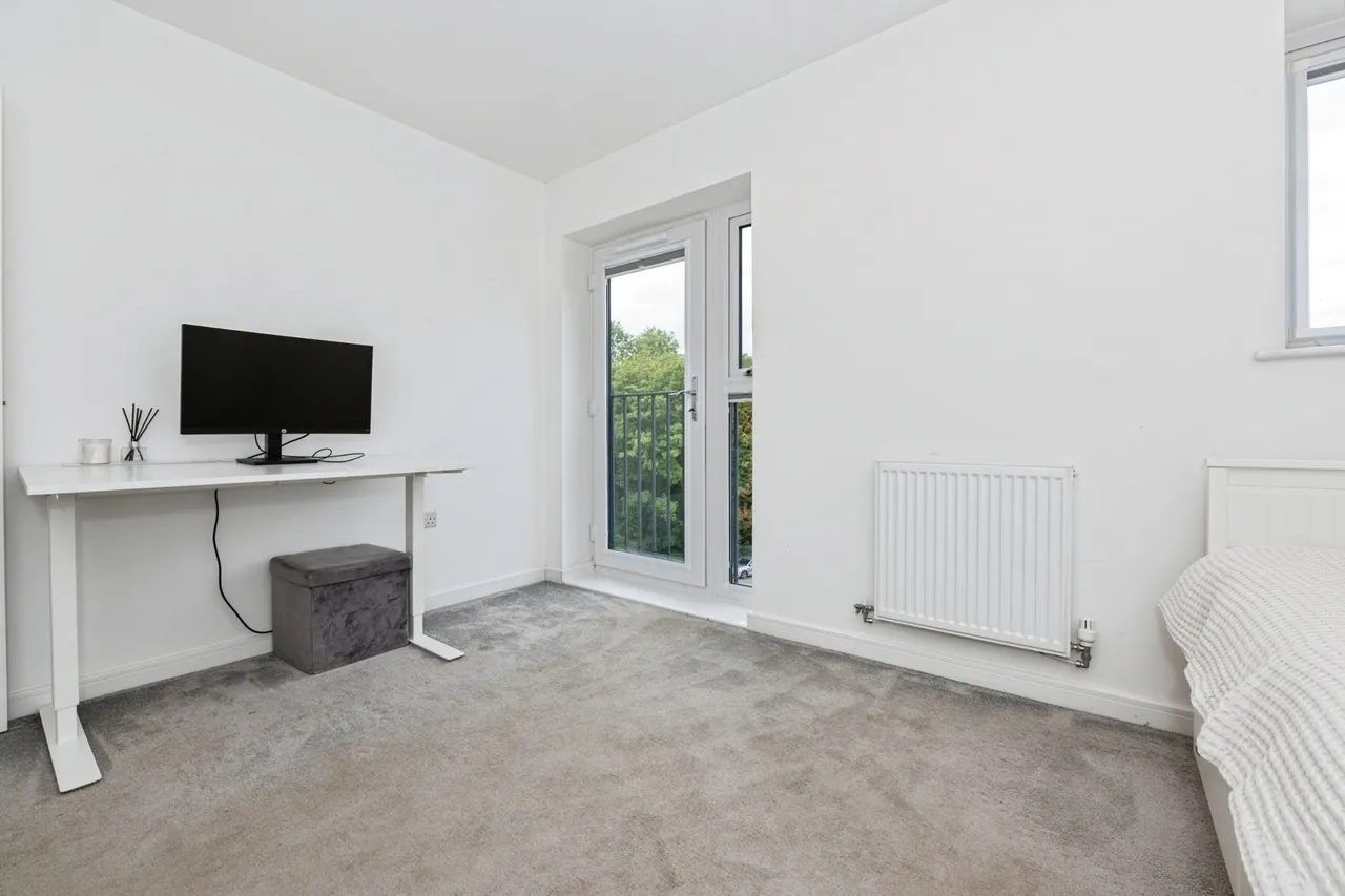 Bazley Close, Swanscombe, DA10, photo 14