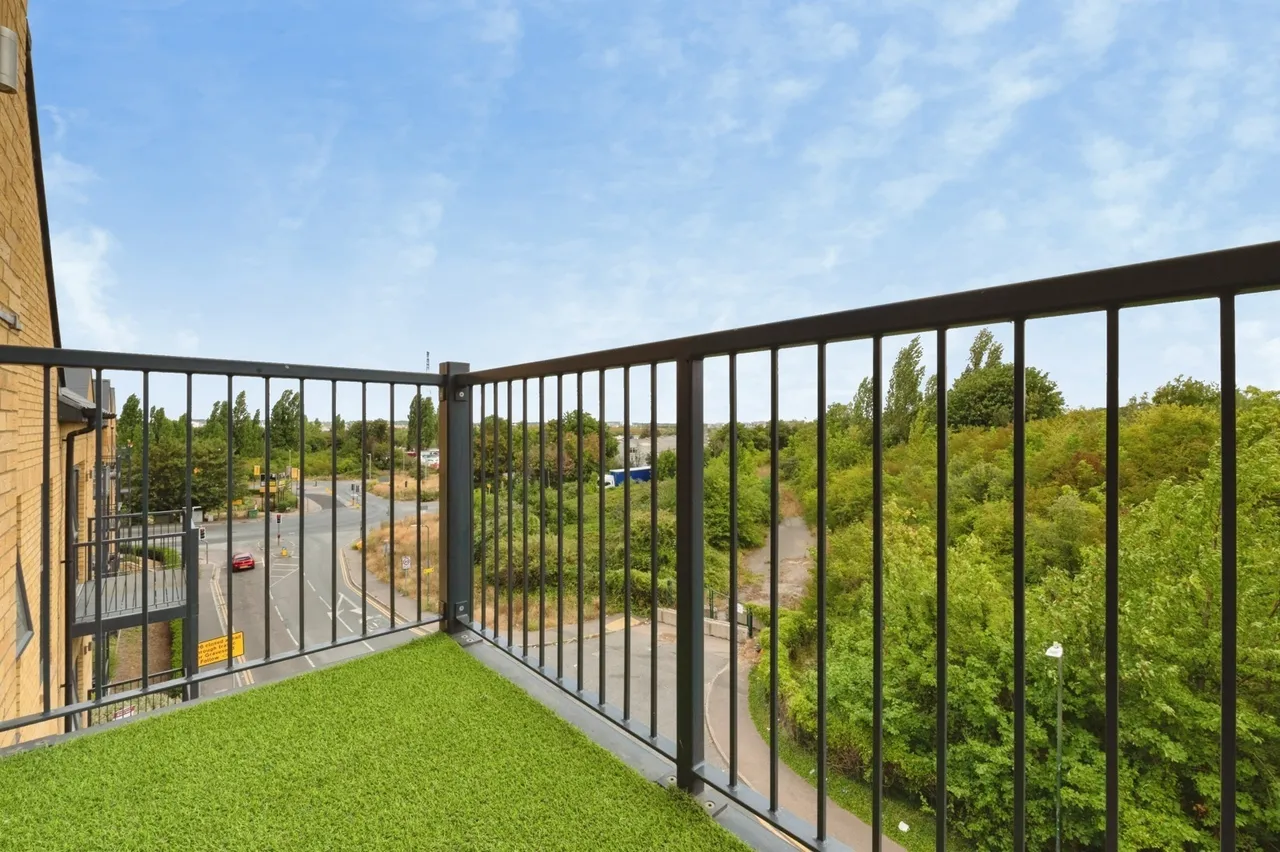 Bazley Close, Swanscombe, DA10, photo 6