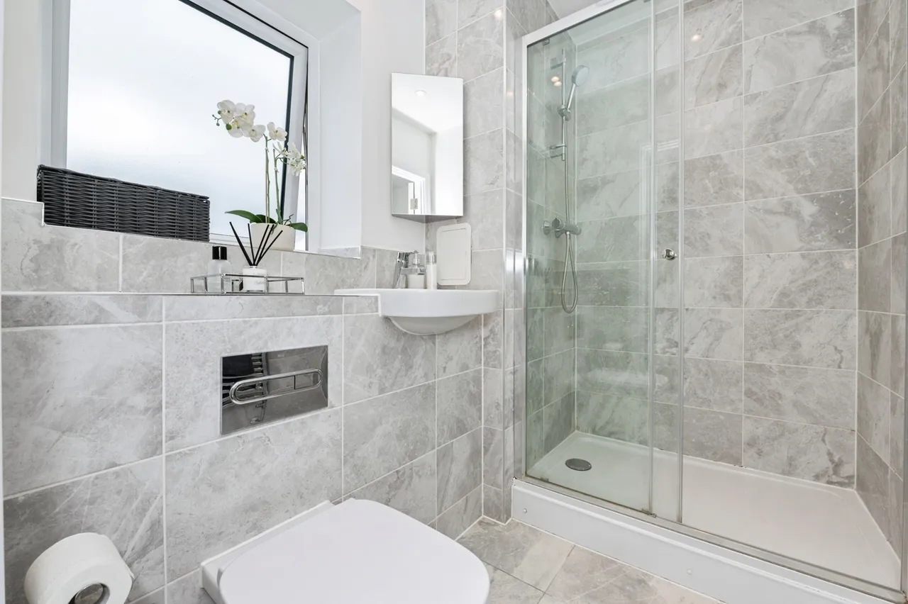 Bazley Close, Swanscombe, DA10, photo 9