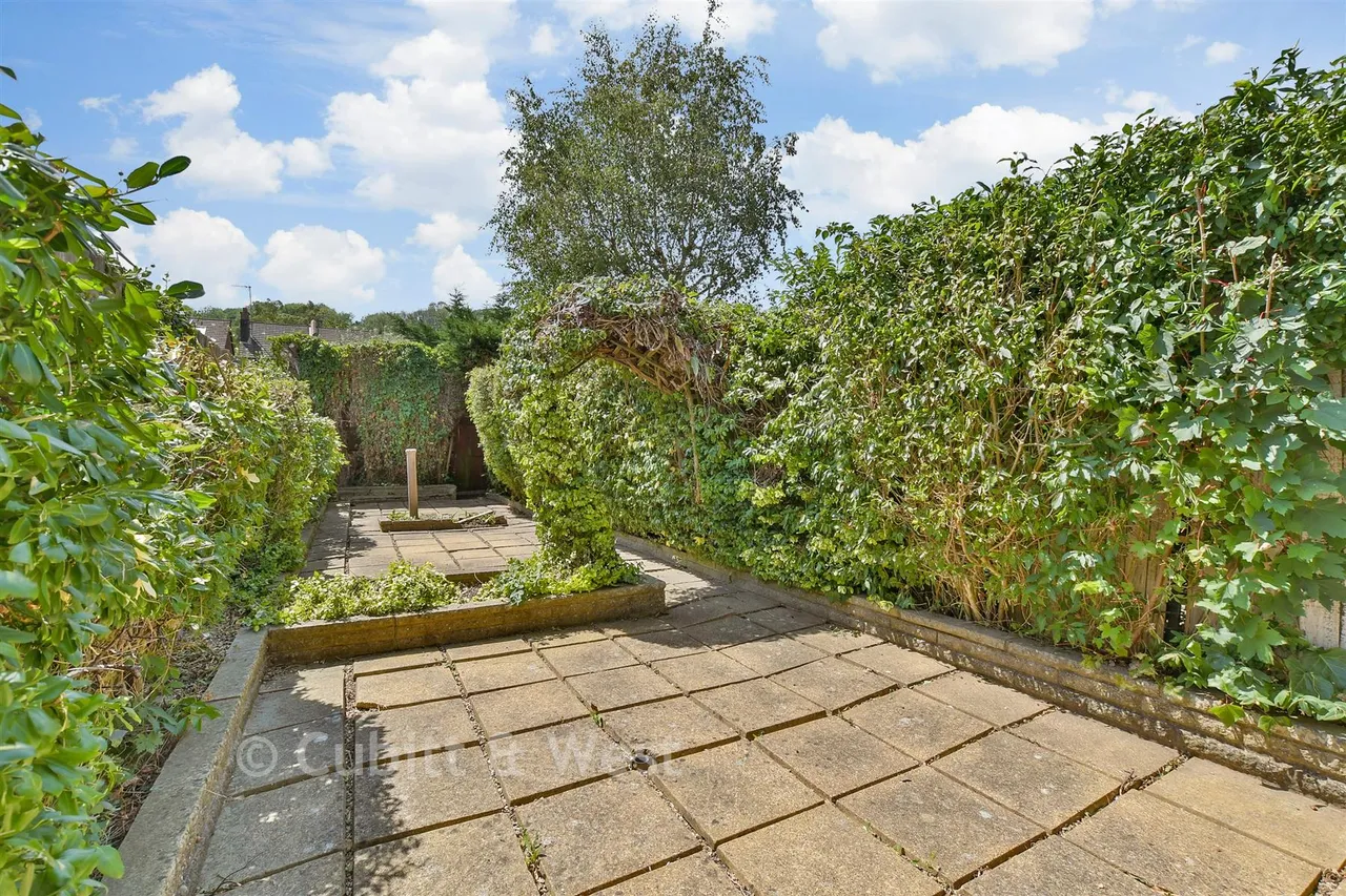 Lower Road, Kenley, CR8, photo 17