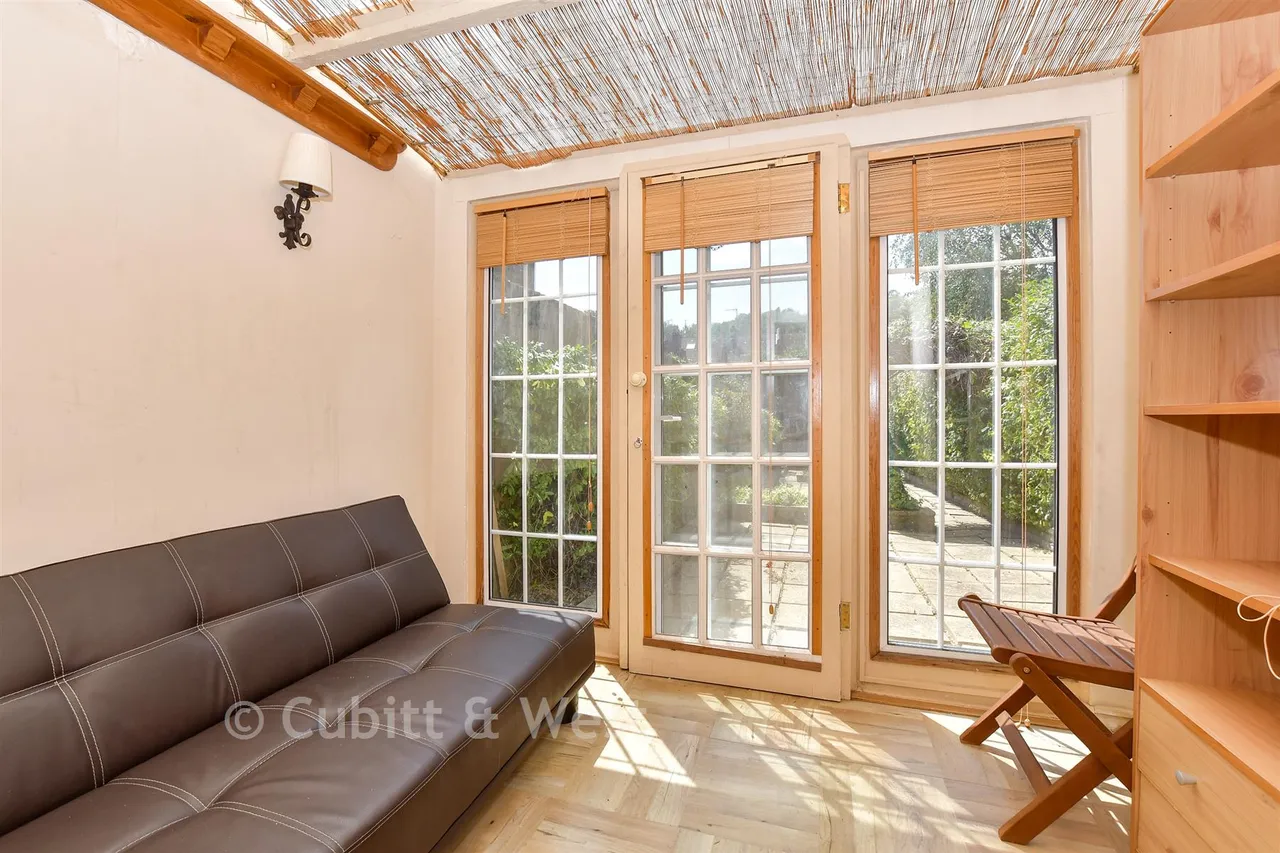 Lower Road, Kenley, CR8, photo 15