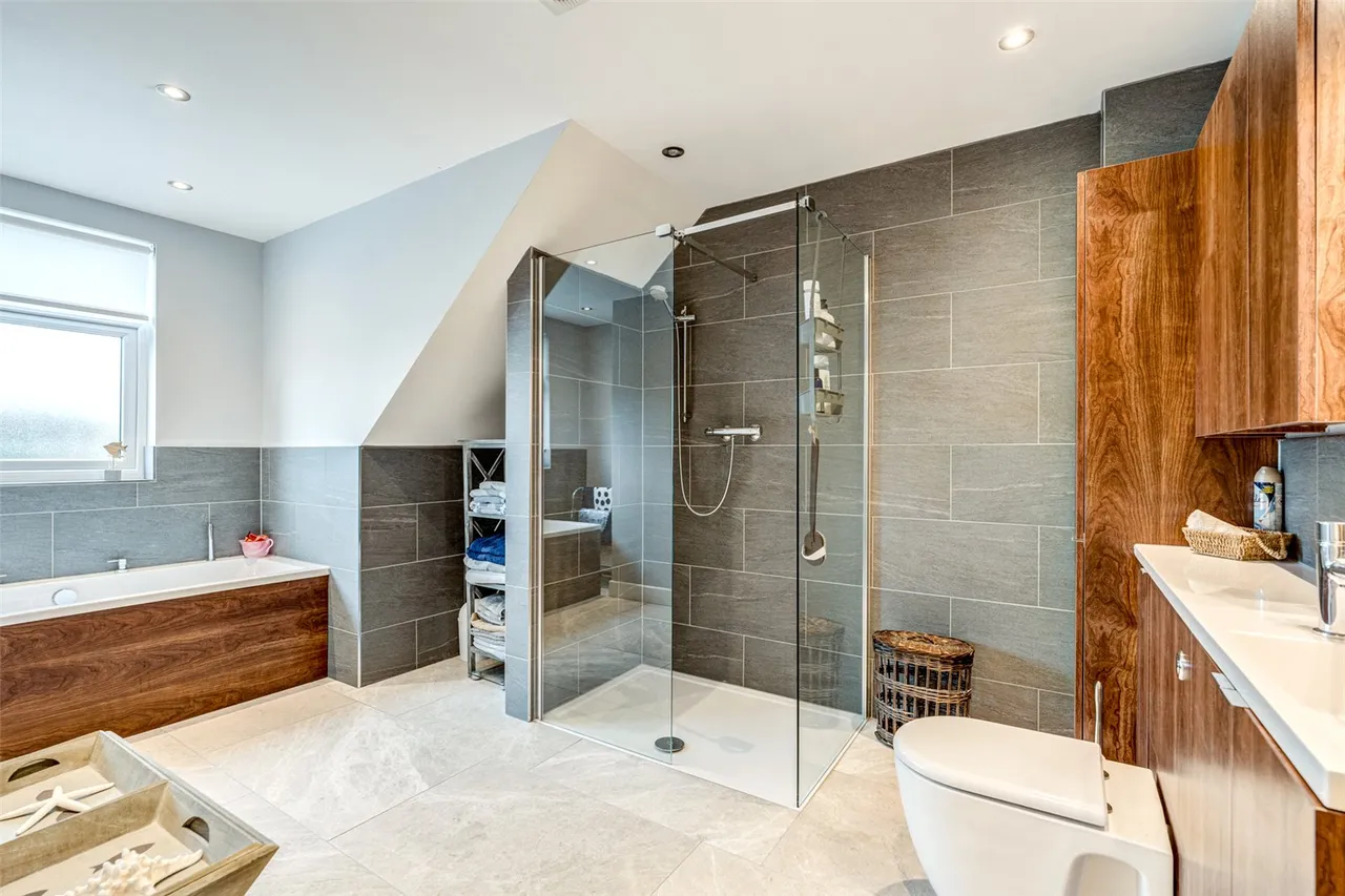 Ferringham Lane, Ferring, BN12, photo 17