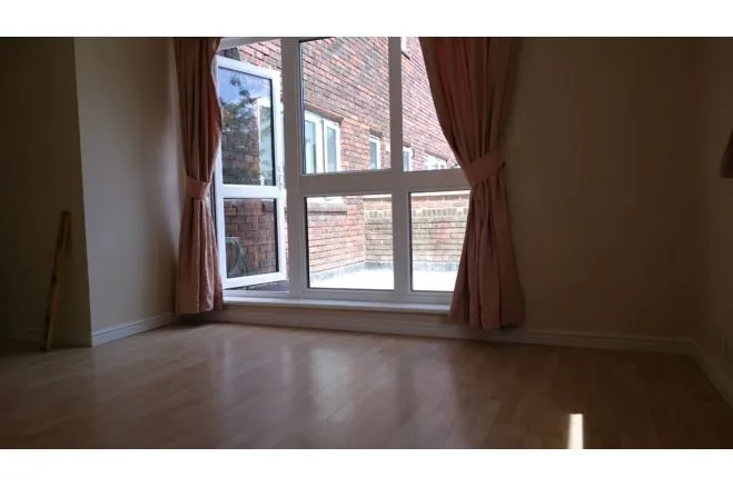 Clarendon Gardens, Wembley, HA9, photo 5