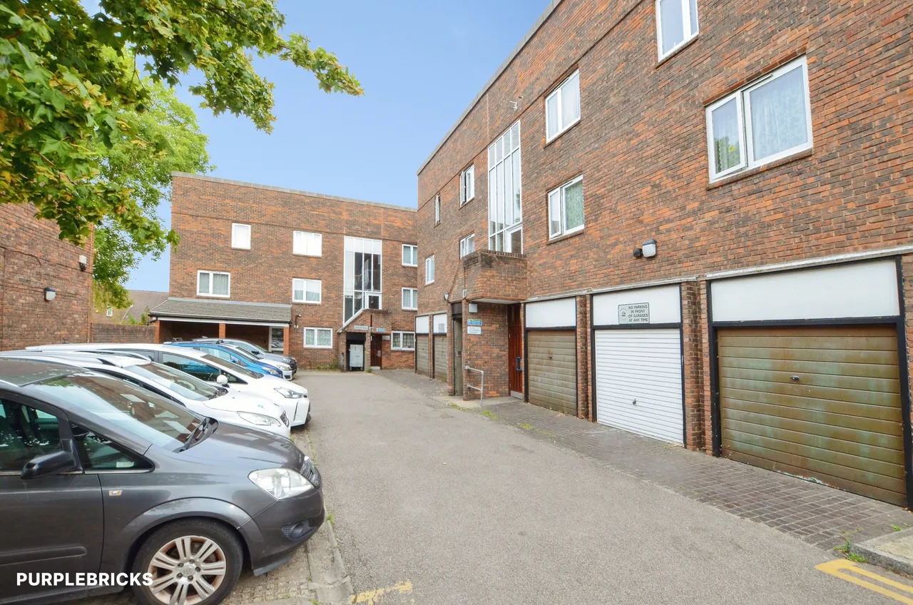 Clarendon Gardens, Wembley, HA9, photo 23