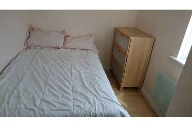 Clarendon Gardens, Wembley, HA9, photo 15