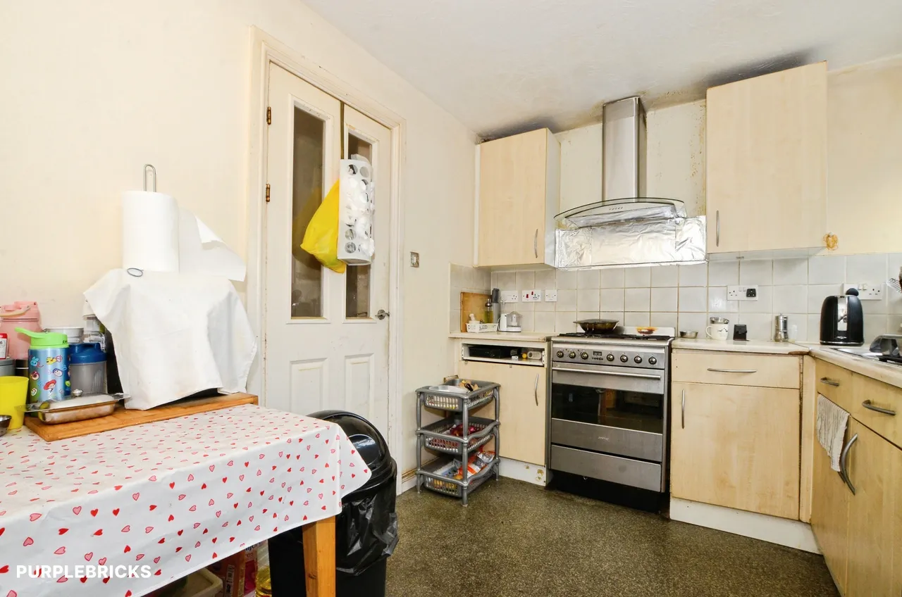 Clarendon Gardens, Wembley, HA9, photo 22