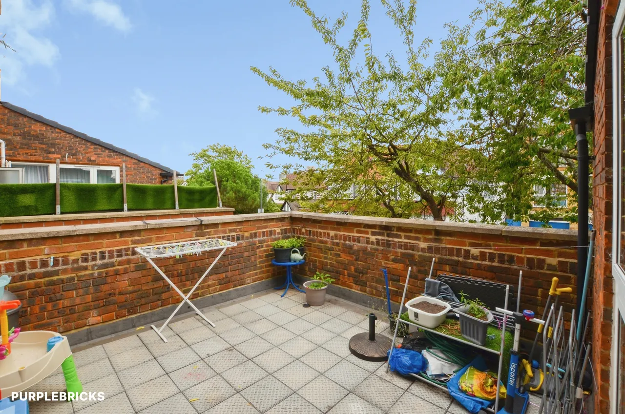 Clarendon Gardens, Wembley, HA9, photo 8