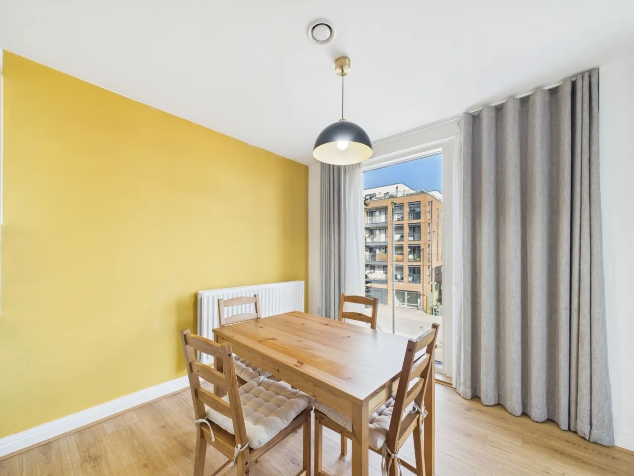 Quayle Crescent, London, N20, photo 3