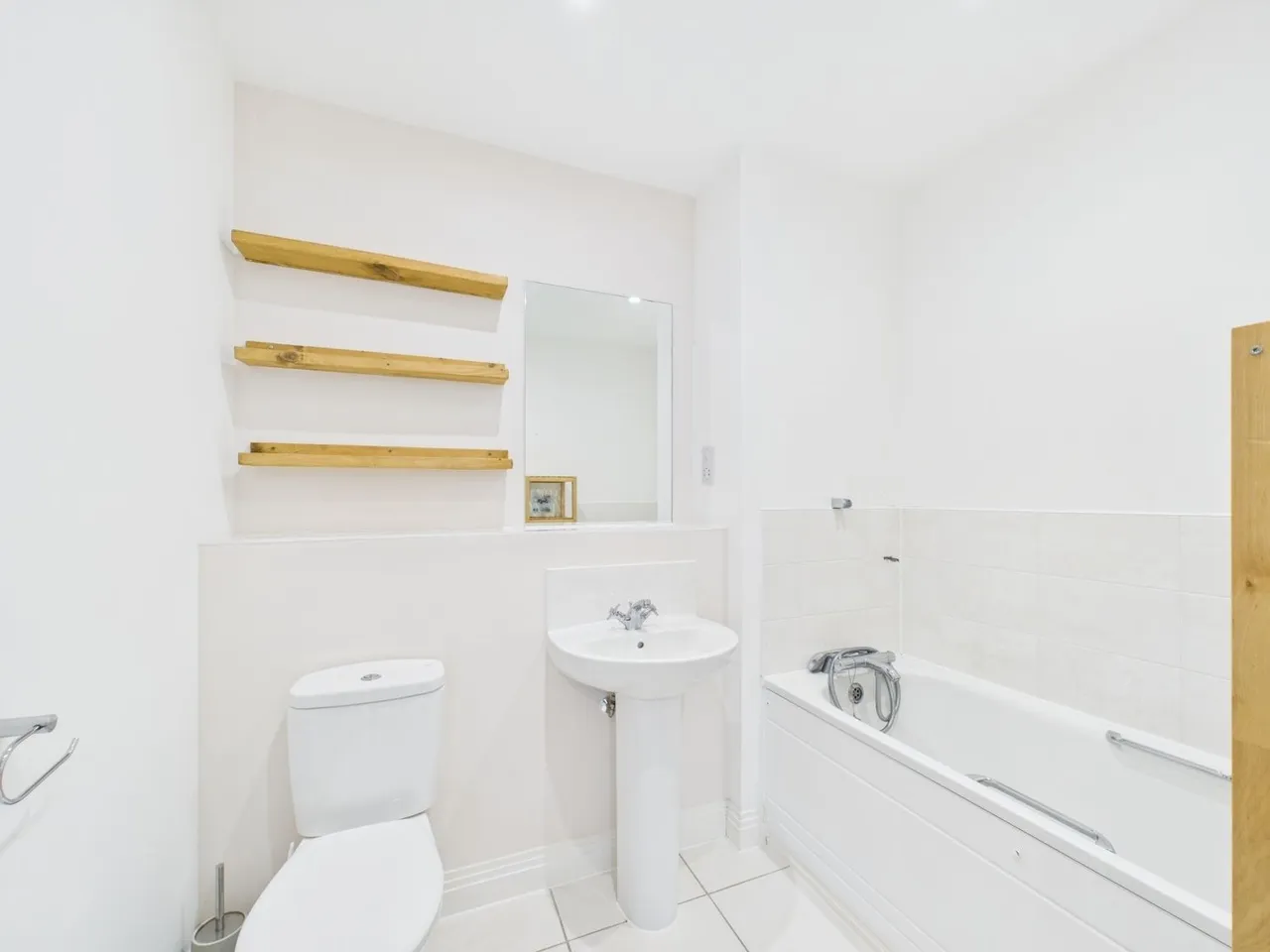 Quayle Crescent, London, N20, photo 9