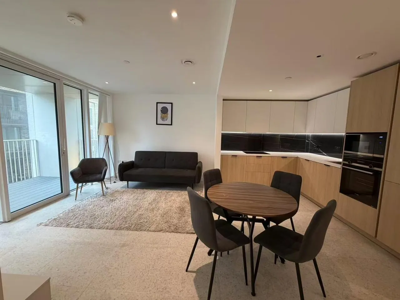 2 bed flat for sale, Cendal Crescent, London, E1
