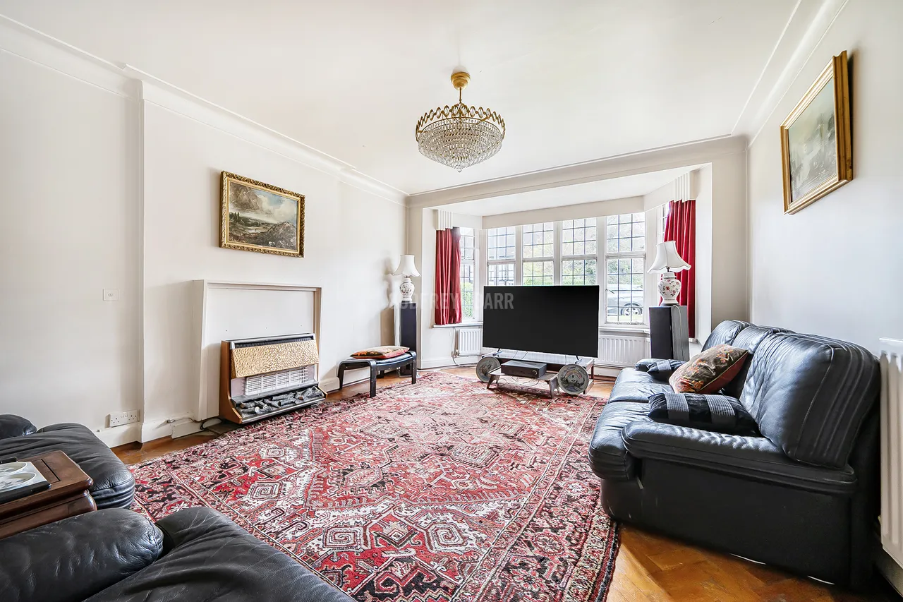 Greenhalgh Walk, Hampstead Garden Suburb, N2, photo 4