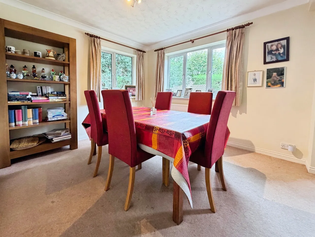 Firethorn Close, Fleet, GU52, photo 3