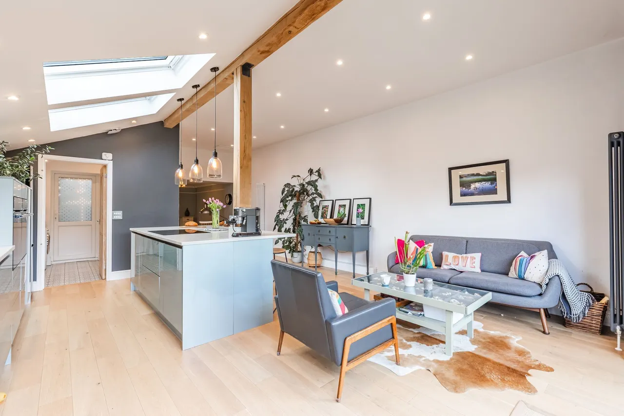 Four Bedroom Edwardian Town House in, photo 4