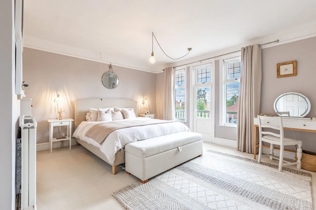 Four Bedroom Edwardian Town House in, photo 11