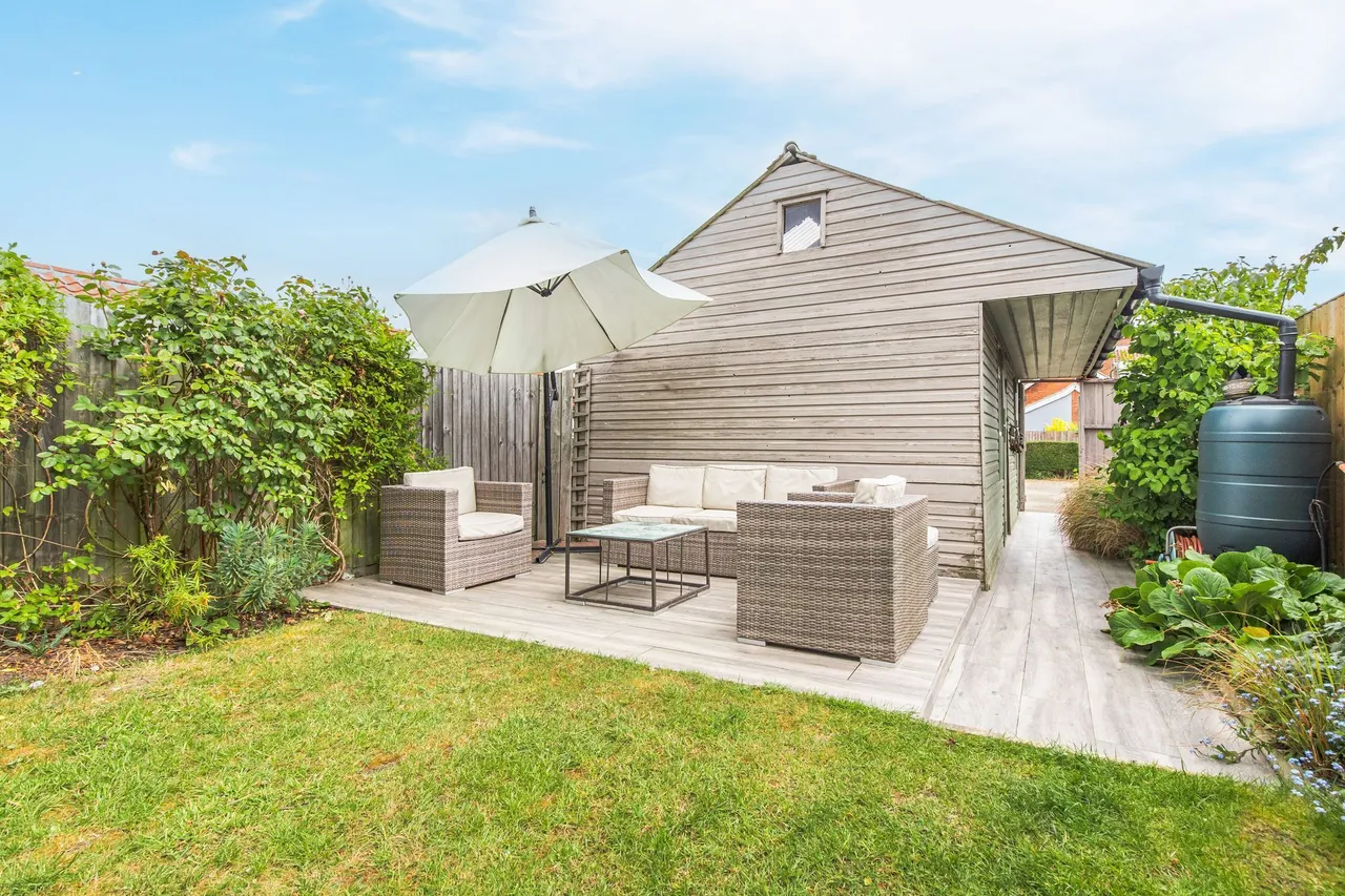 Four Bedroom Edwardian Town House in, photo 16
