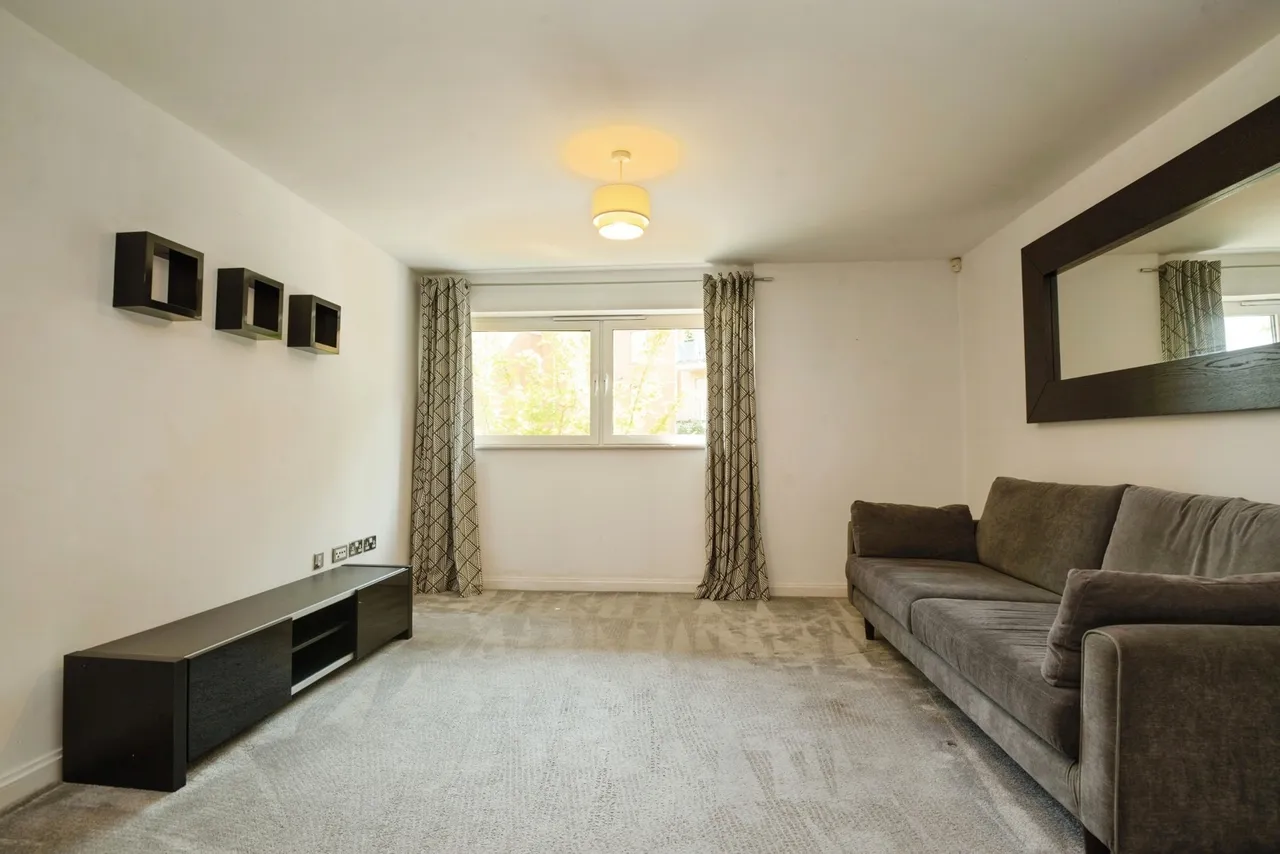 Penstone Court, Chandlery Way, Cardiff, CF10, photo 7