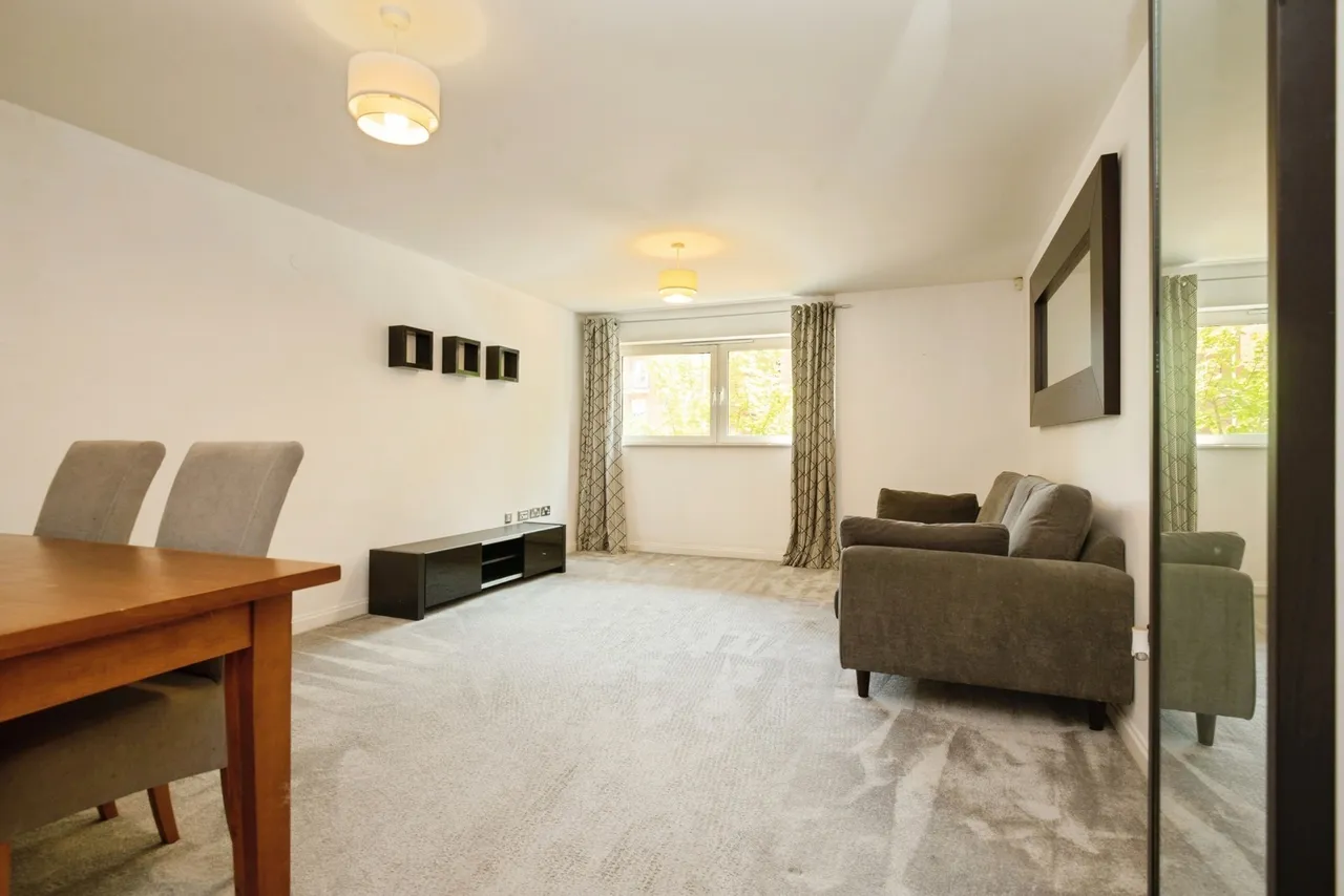 Penstone Court, Chandlery Way, Cardiff, CF10, photo 5