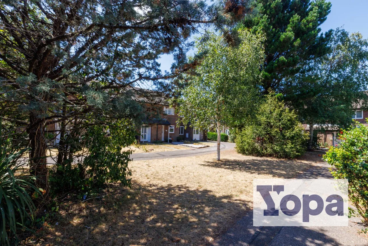Braishfield Gardens, Bournemouth, BH8, photo 2