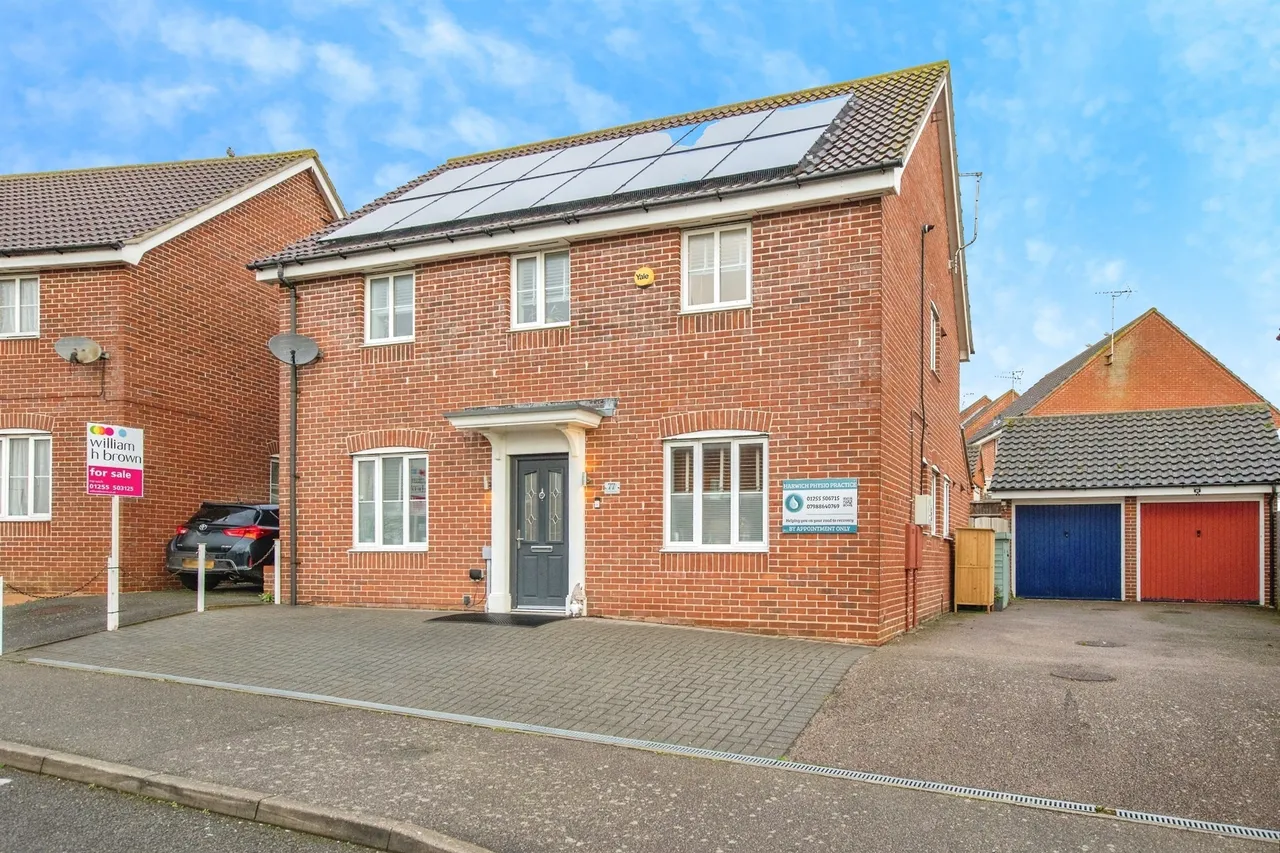 4 bed house for sale — Gravel Hill Way, HARWICH