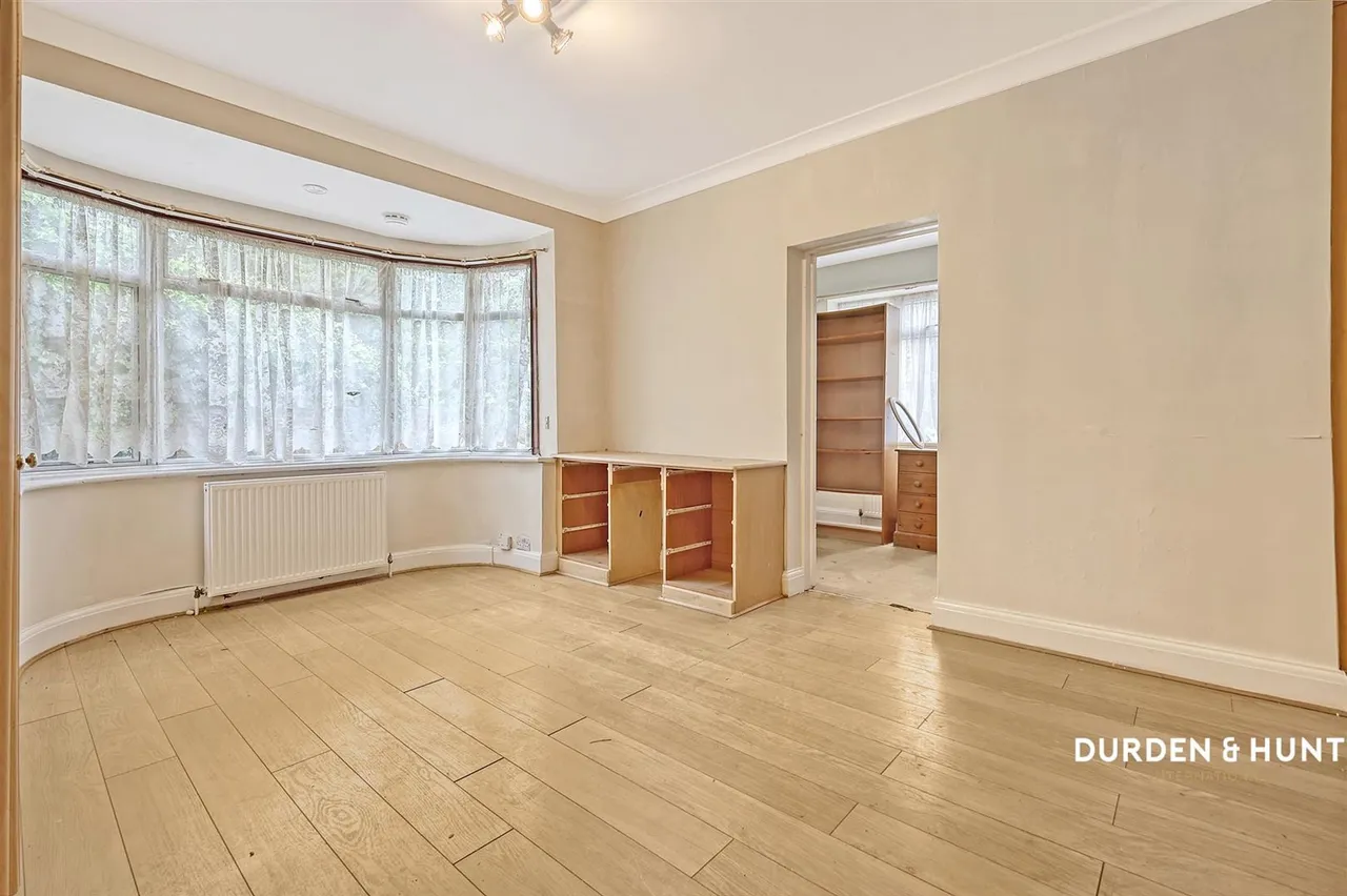 Walden Way, Hornchurch, RM11, photo 10