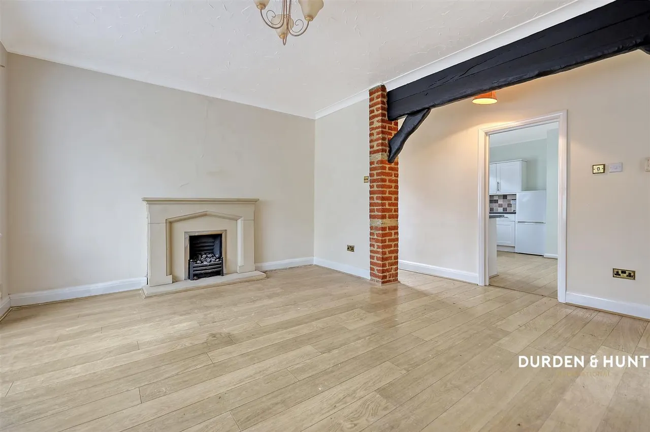 Walden Way, Hornchurch, RM11, photo 4