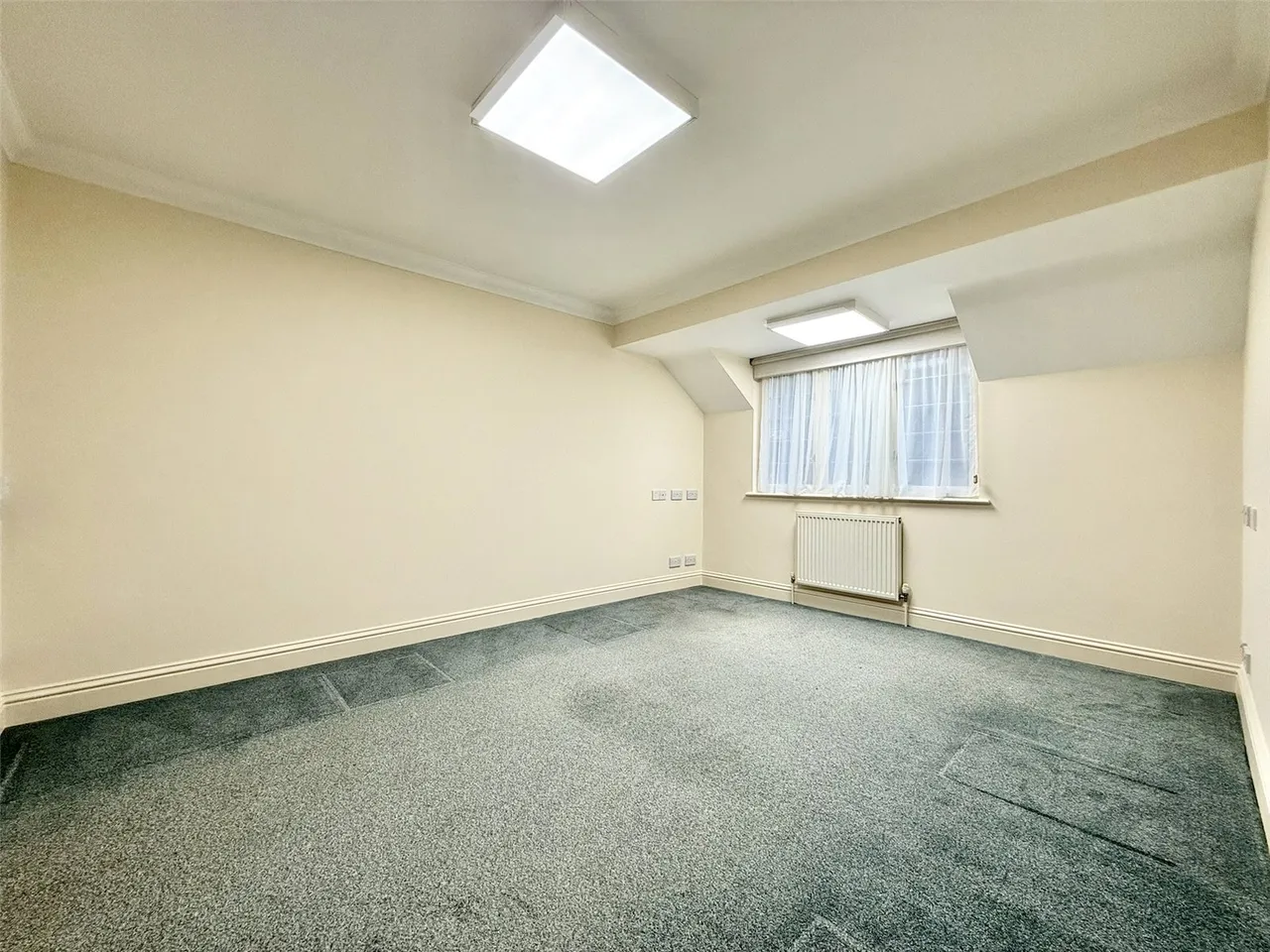 Parkfield View, Potters Bar, Hertfordshire, EN6 1US, photo 12