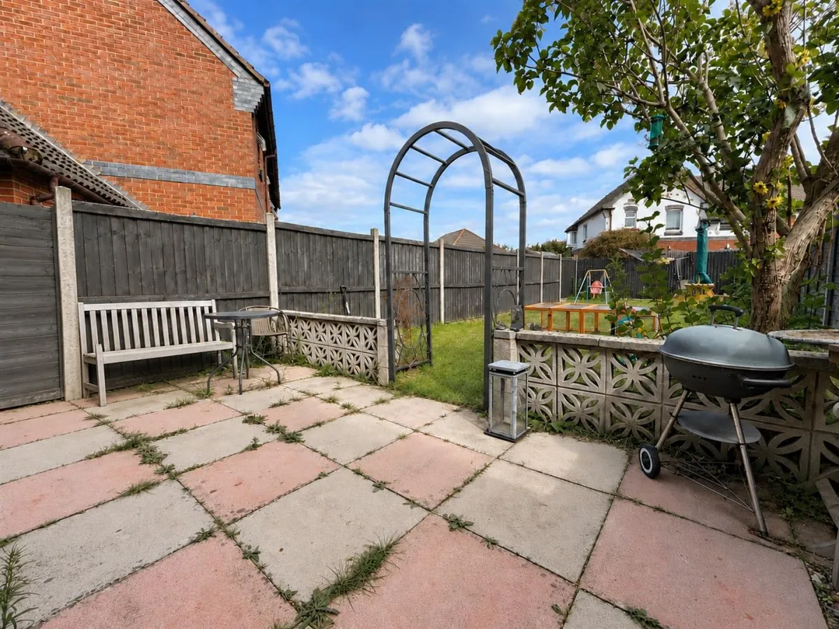 Chestnut Road, Abbeymead, GL4, photo 13