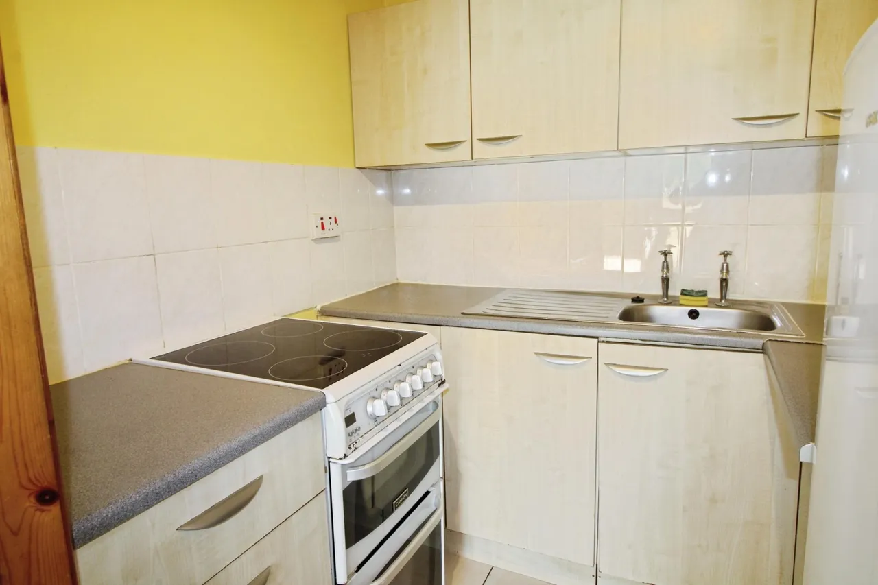 Orion Way, Grimsby, DN34, photo 4