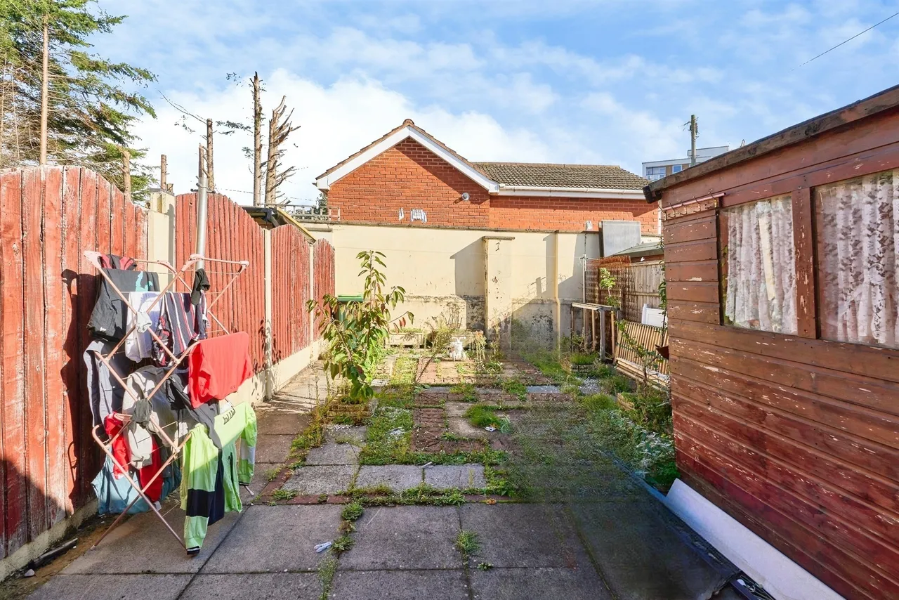 Cophall Street, Tipton, DY4, photo 12
