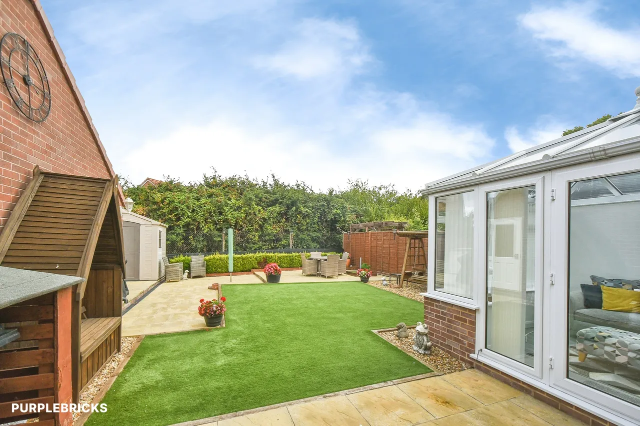 Hillier Crescent, Calne, SN11, photo 2