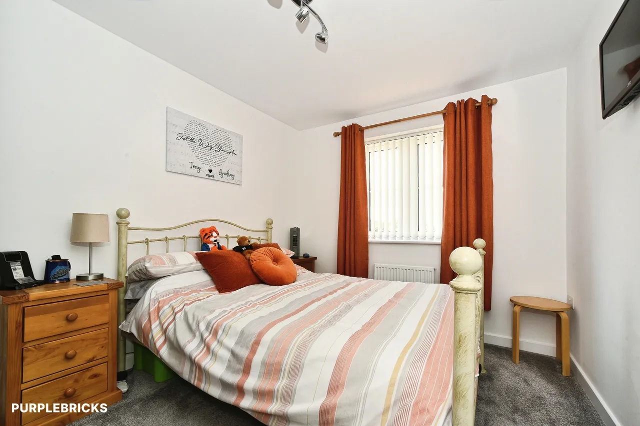 Hillier Crescent, Calne, SN11, photo 21